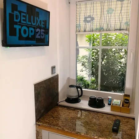Scheuer Apartment *